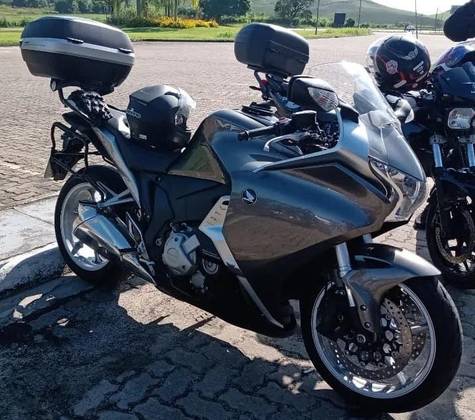 HONDA VFR 1200F HONDA VFR 1200F